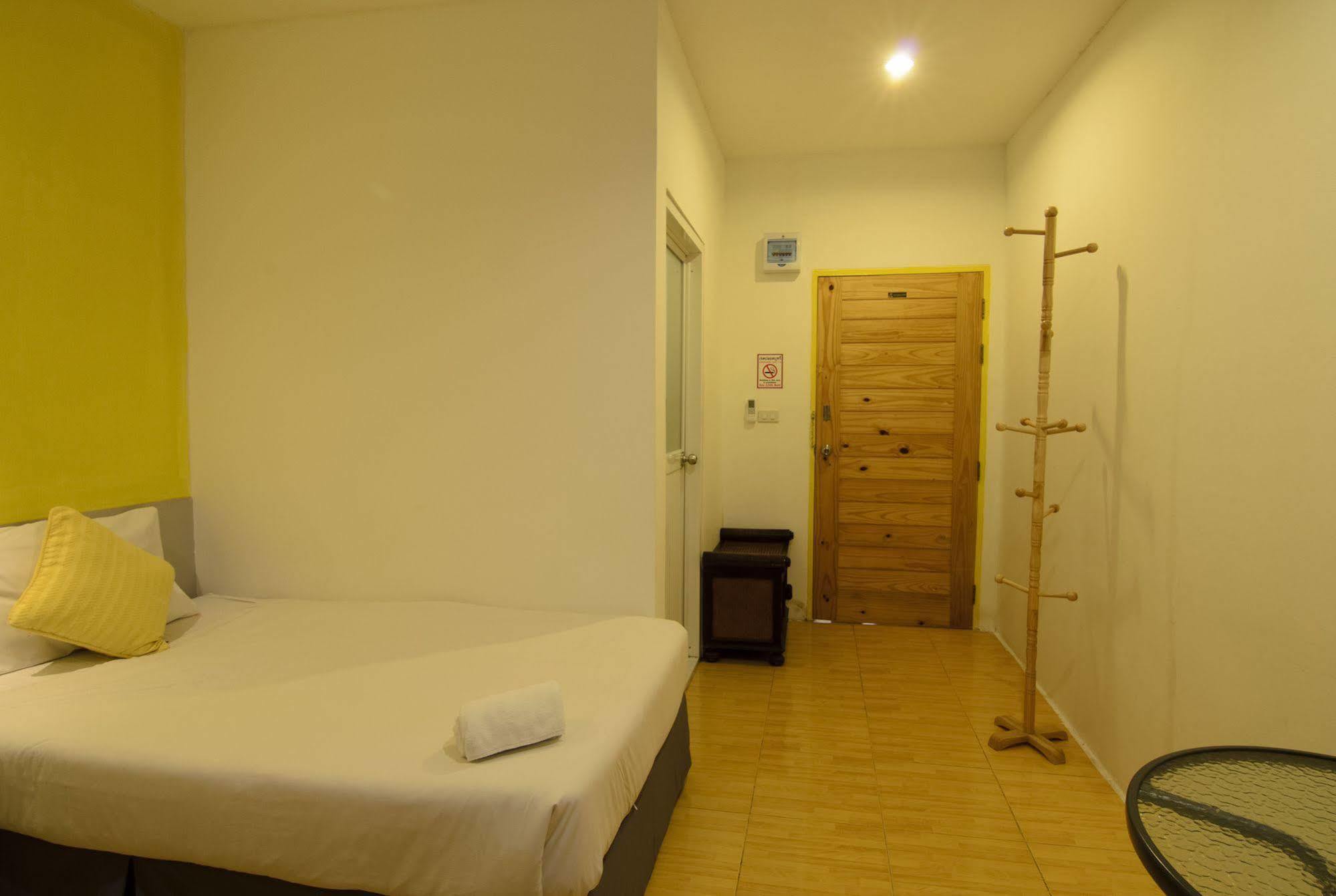 Room Hostel At Phuket Airport Ban Bo Han Εξωτερικό φωτογραφία